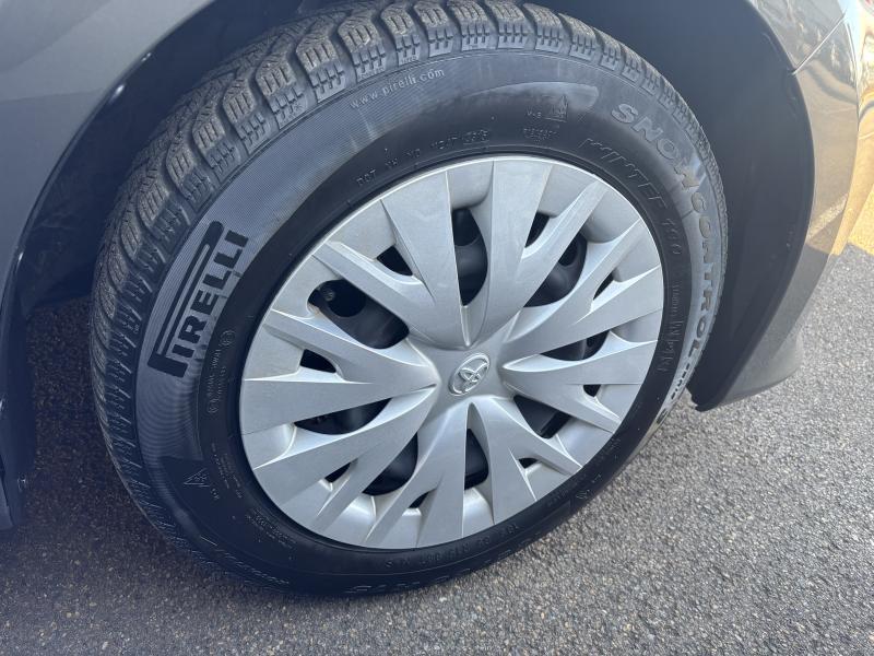 Toyota Yaris 1.5 HYBRID DYNAMIC CVT - photo 17