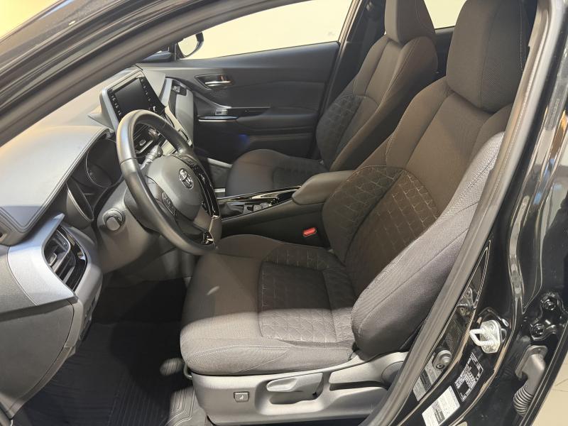 Toyota C-HR 1.8 Hybrid C-lub - photo 12