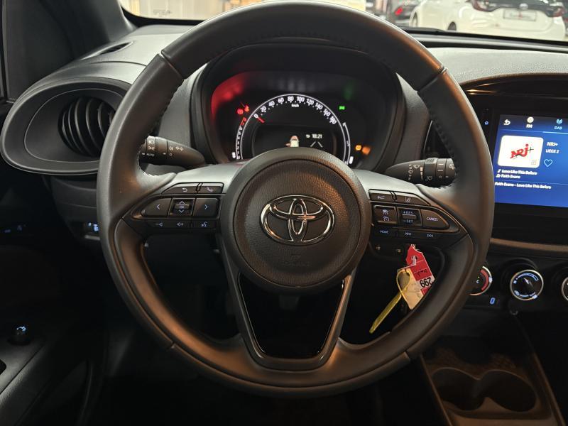 Toyota Aygo X 1.0 VVT-I X PLAY - photo 6