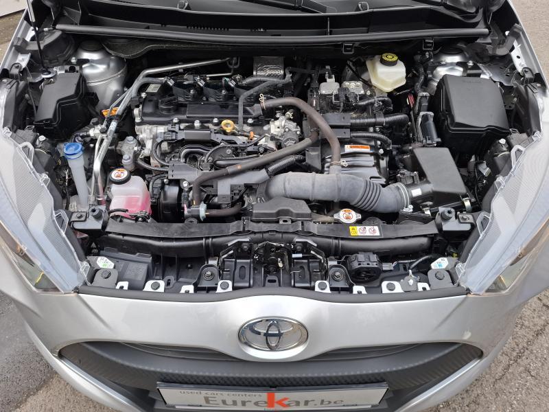 Toyota Yaris 1.5 HYBRID DYNAMIC - photo 17
