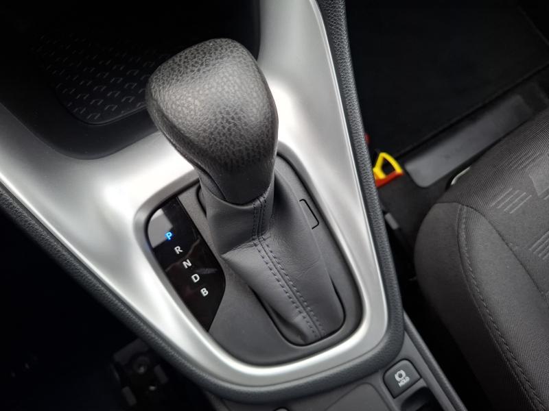 Toyota Yaris 1.5 HYBRID DYNAMIC - photo 8