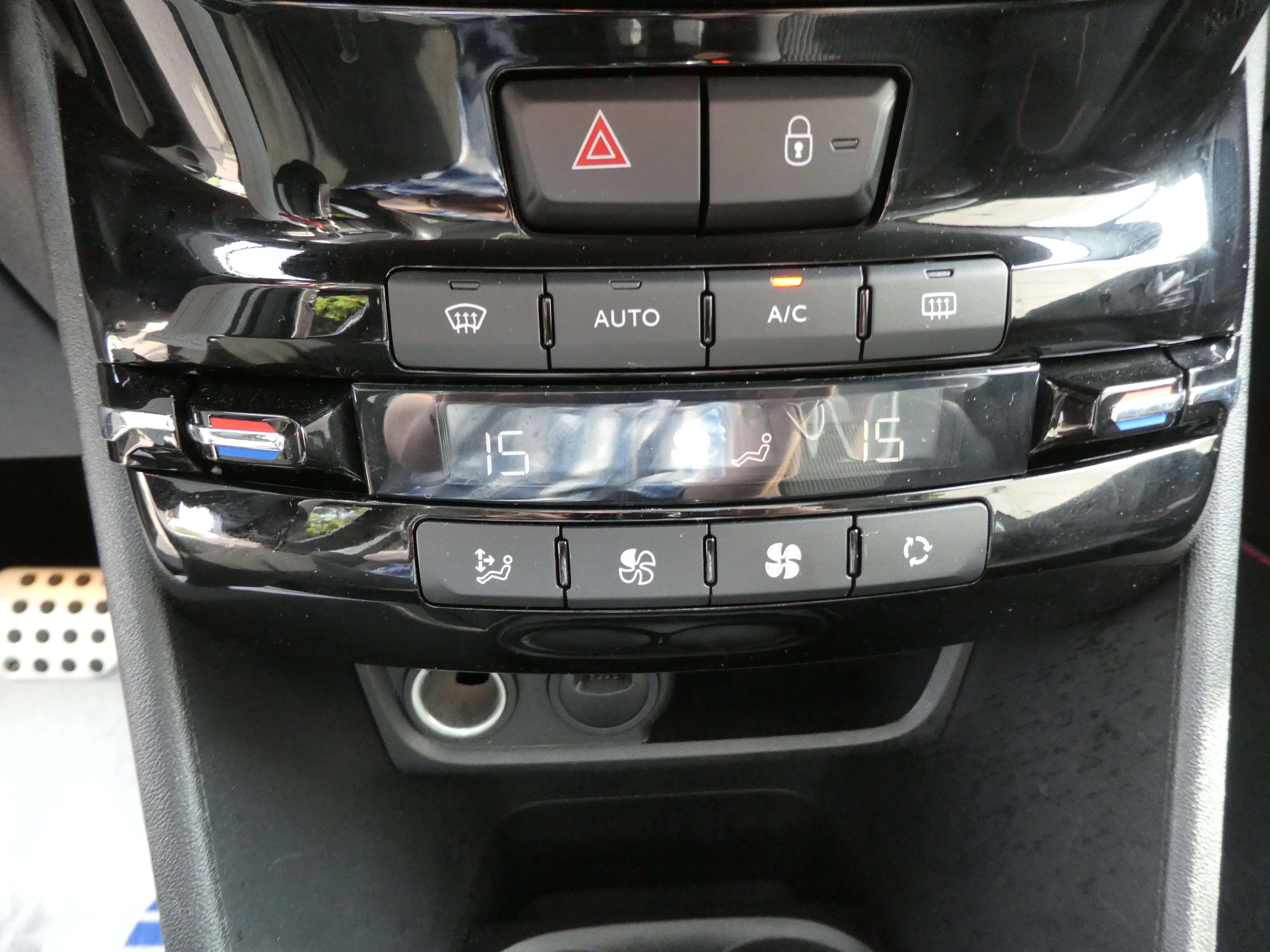 Peugeot 2008 1.2 PureTech - Eurekar - photo 15