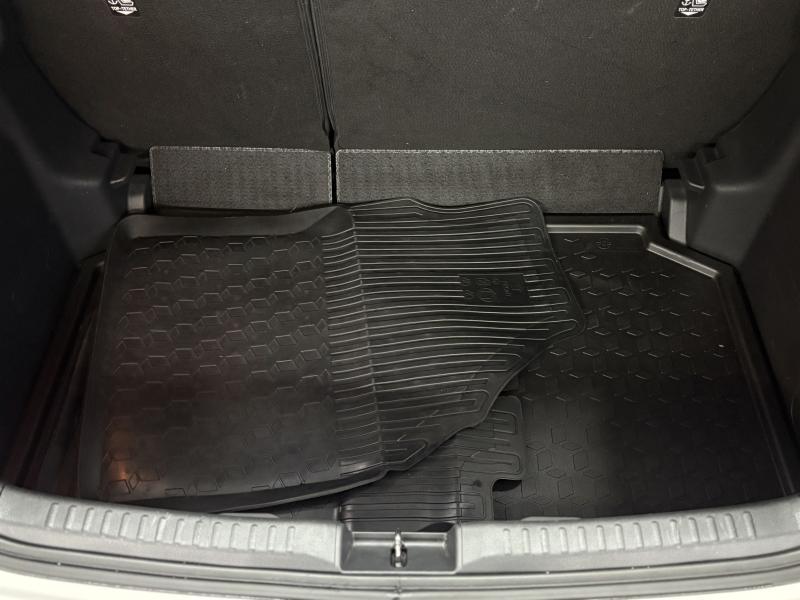 Toyota Yaris - Eurekar - photo 17