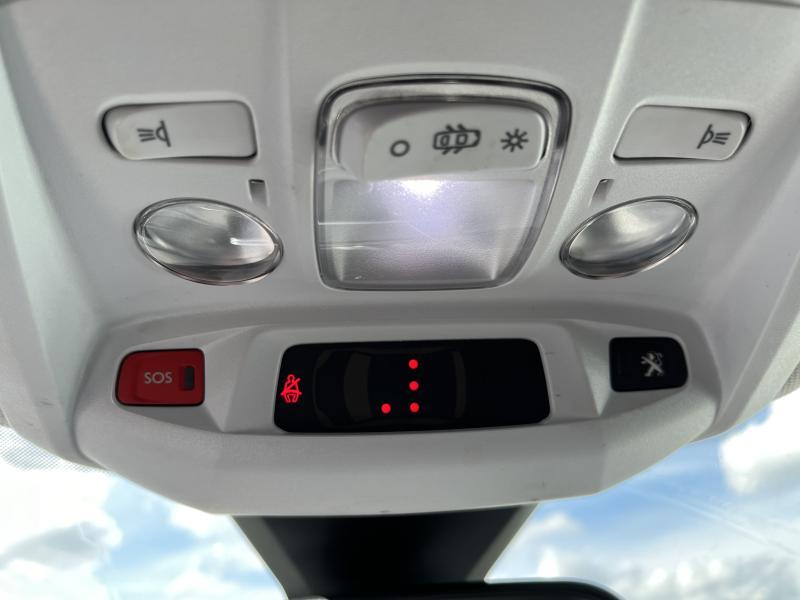 Peugeot 3008 1.5 HDI Allure - photo 13
