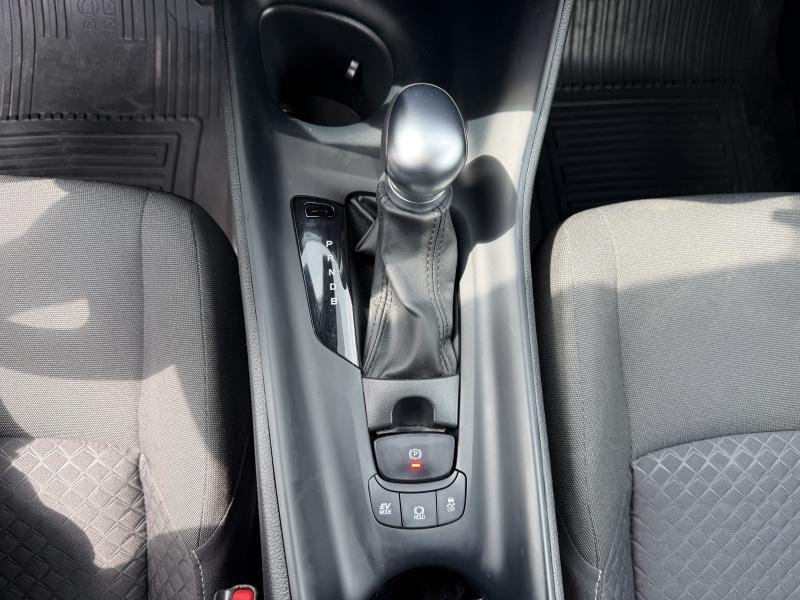 Toyota C-HR 1.8 Hybrid CVT C-ENTER - photo 8