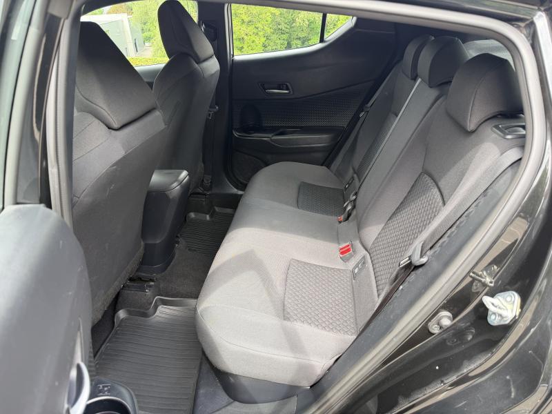 Toyota C-HR 1.8 Hybrid CVT C-ENTER - photo 15