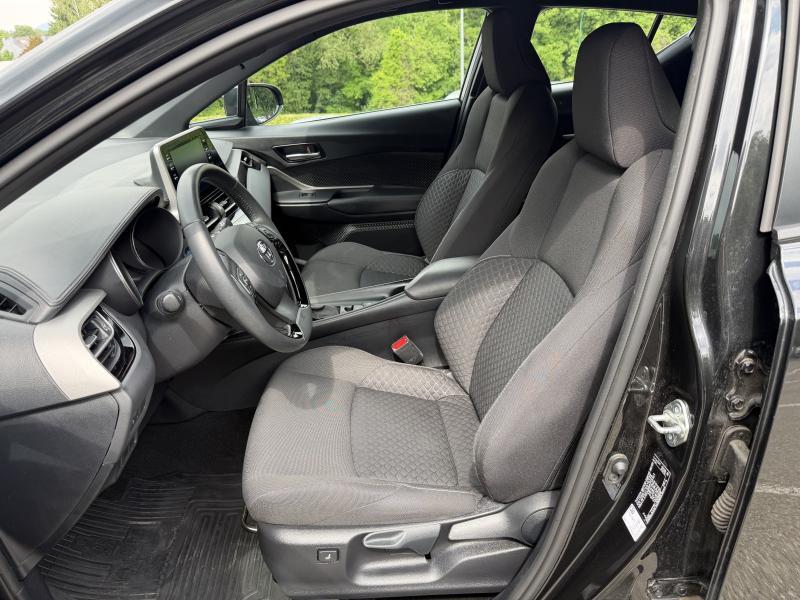Toyota C-HR 1.8 Hybrid CVT C-ENTER - photo 13