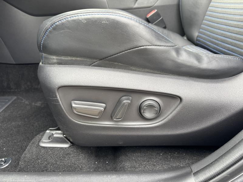 Toyota RAV-4 2.5 HYBRID STYLE - photo 16