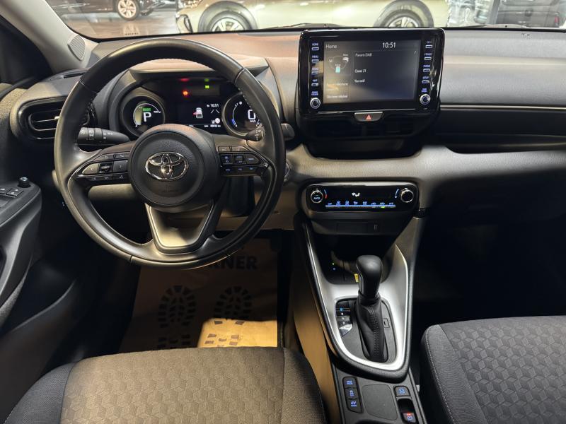 Toyota Yaris 1.5 HYBRID ICONIC - photo 9