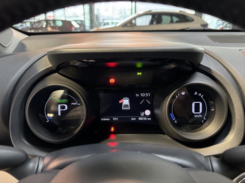 Toyota Yaris 1.5 HYBRID ICONIC - photo 13