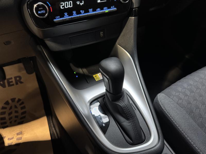 Toyota Yaris 1.5 HYBRID ICONIC - photo 18