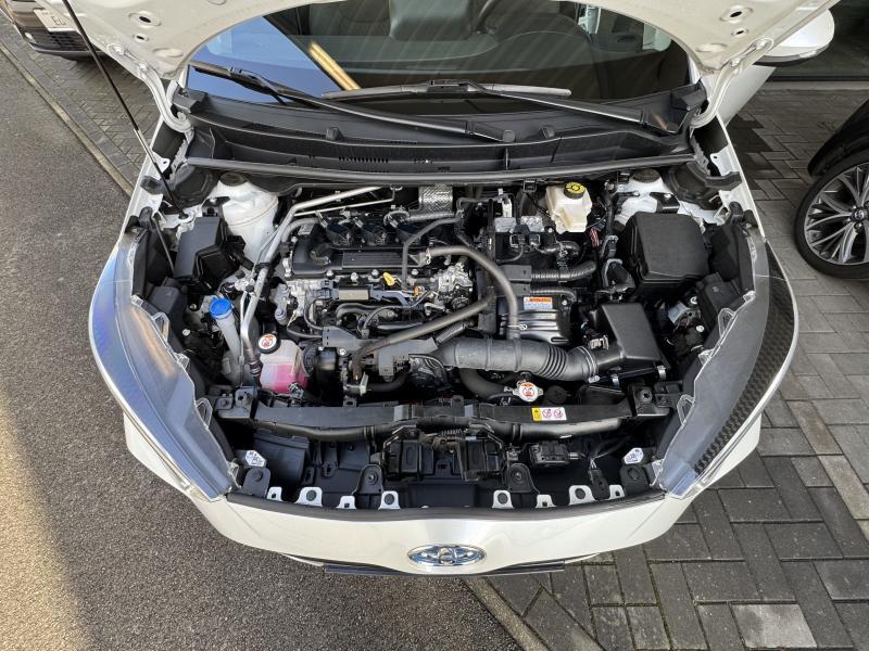 Toyota Yaris 1.5 HYBRID ICONIC - photo 18