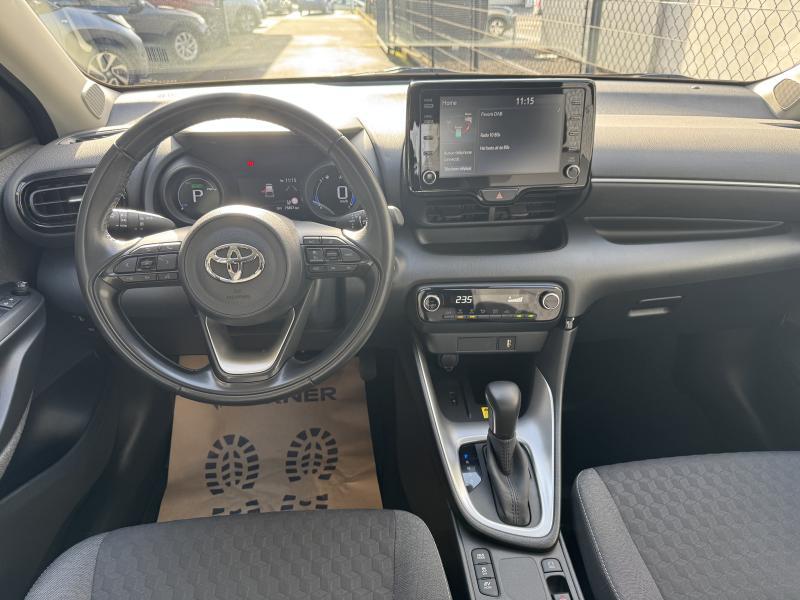Toyota Yaris 1.5 HYBRID ICONIC - photo 6