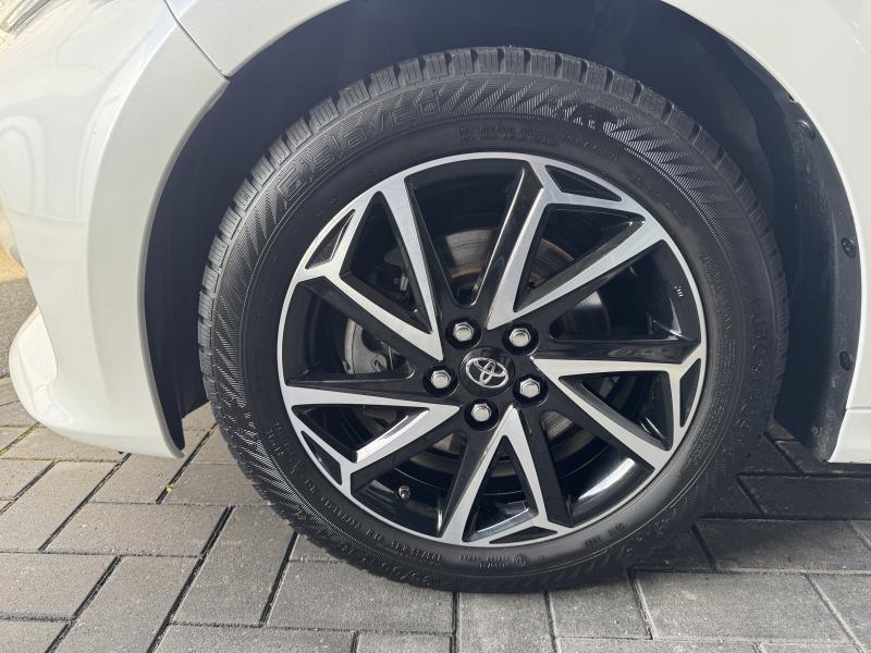 Toyota Yaris 1.5 HYBRID ICONIC - photo 19