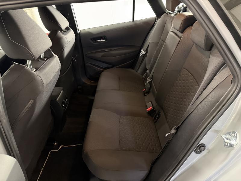 Toyota Corolla TS 1.8 Hybrid CVT - photo 16