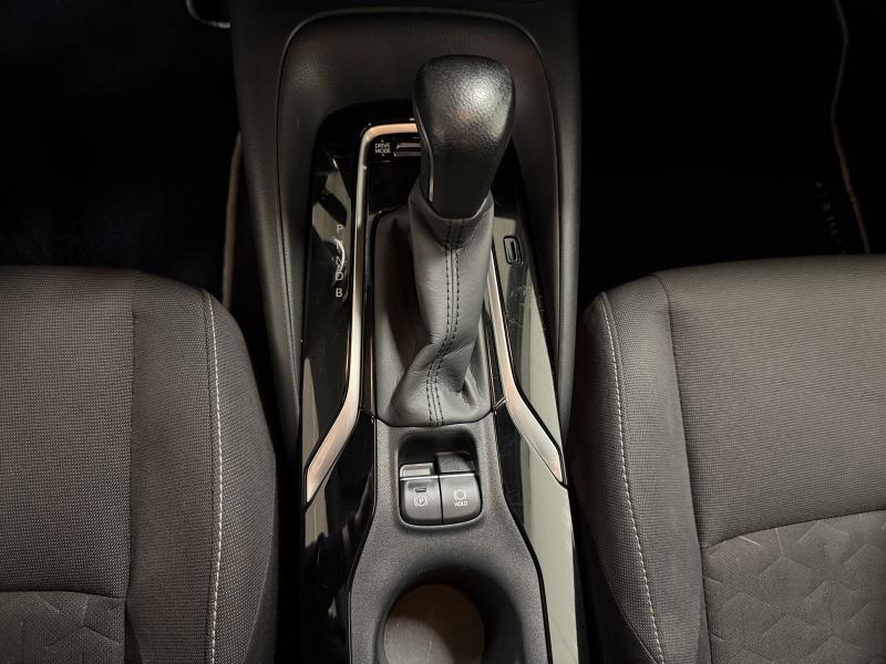 Toyota Corolla TS 1.8 Hybrid CVT - photo 8