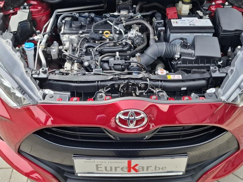Toyota Yaris 1.5 HYBRID ICONIC - photo 17