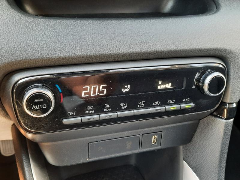 Toyota Yaris 1.5 VVT-i DYNAMIC - photo 8