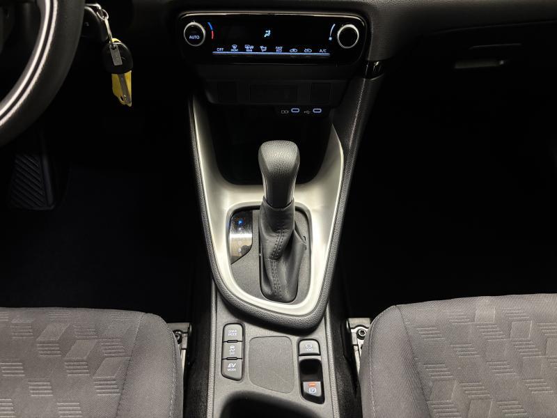 Toyota Yaris 1.5 Hybrid DYNAMIC - photo 14