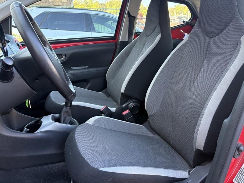 Toyota Aygo 1.0 VVT-i 5MT - photo 14