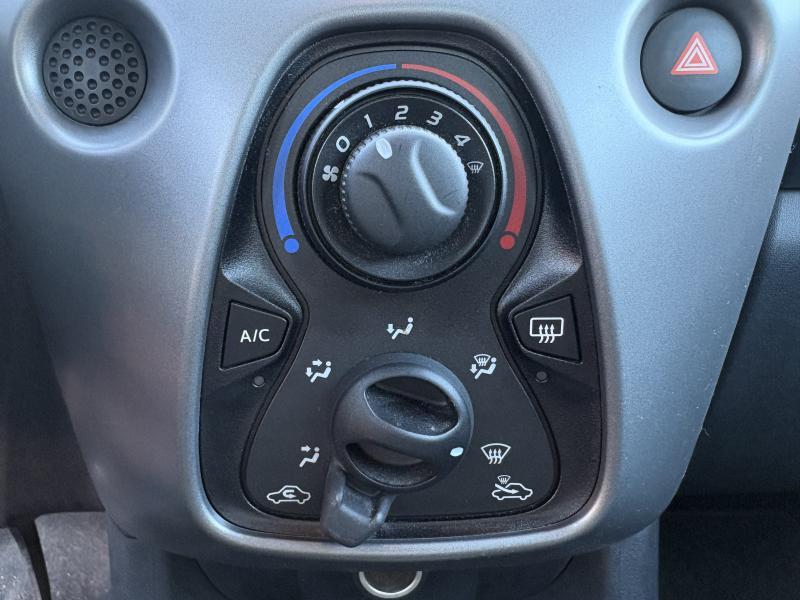 Toyota Aygo 1.0 VVT-i 5MT - photo 9