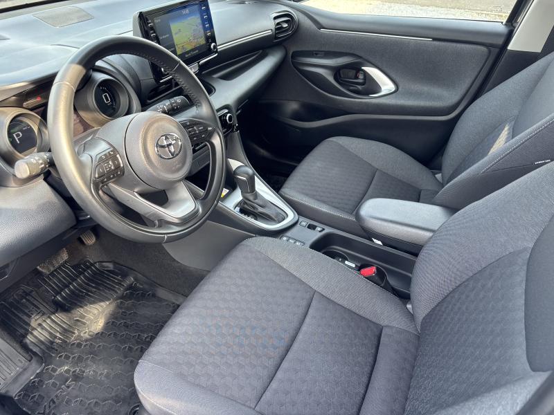 Toyota Yaris 1.5 HYBRID ICONIC - photo 17