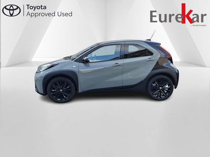 Toyota Aygo X 1.0 VVT-I BLACK EDITION CVT - photo 4