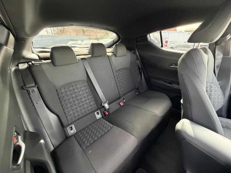 Toyota C-HR 2.0 HYBRID - photo 17