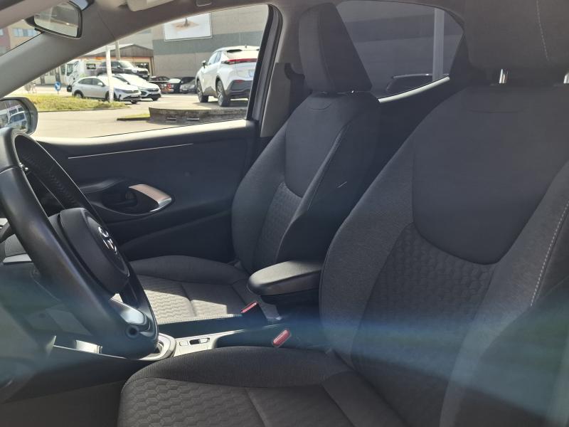 Toyota Yaris 1.5 HYBRID DYNAMIC - photo 11