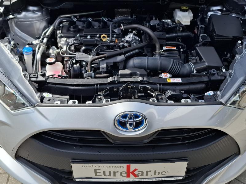 Toyota Yaris 1.5 HYBRID DYNAMIC - photo 16