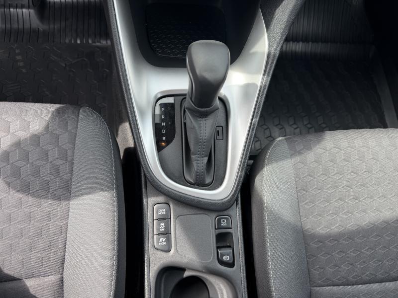 Toyota Yaris 1.5 Hybrid CVT Dynamic - photo 8