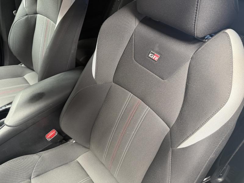 Toyota C-HR 1.8 Hybrid GR Sport - photo 12