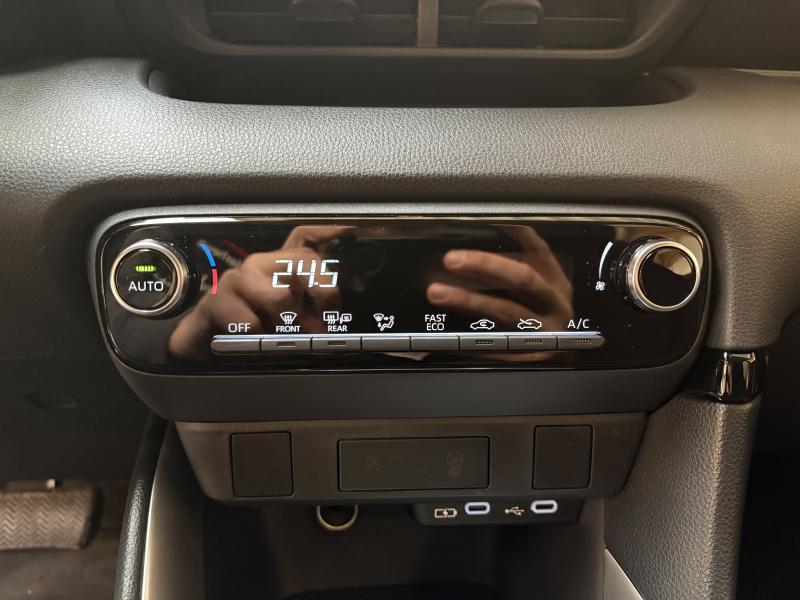 Toyota Yaris 1.5 Hybrid DYNAMIC - photo 9