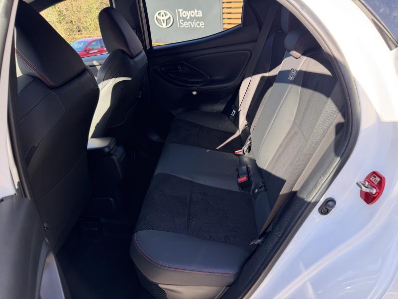 Toyota Yaris 1.5 HYBRID CVT GR SPORT - photo 15