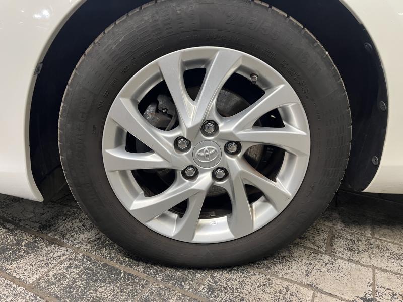 Toyota Auris 1.8 CVT HSD TC Comfort - photo 16
