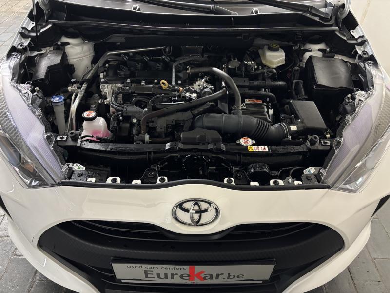 Toyota Yaris 1.5 Hybrid - photo 16
