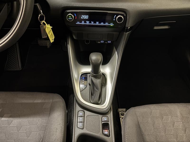 Toyota Yaris 1.5 Hybrid - photo 14