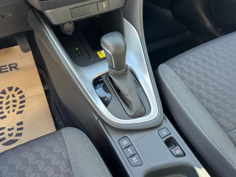 Toyota Yaris 1.5 HYBRID ICONIC - photo 7