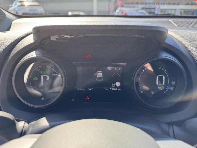 Toyota Yaris 1.5 HYBRID ICONIC - photo 6