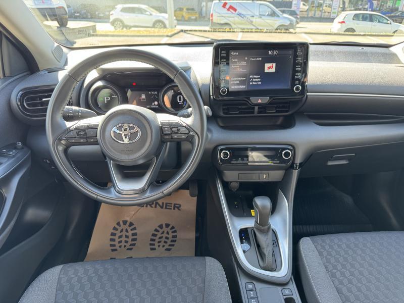 Toyota Yaris 1.5 HYBRID ICONIC - photo 13