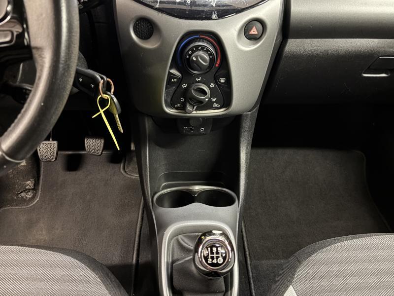 Toyota Aygo 1.0 VVT-i Play - photo 14