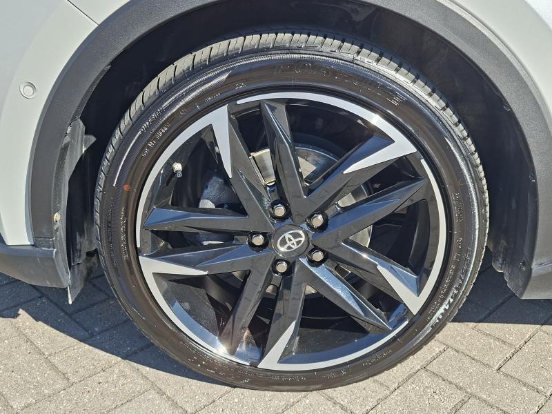 Toyota C-HR 2.0 HYBRID - photo 18