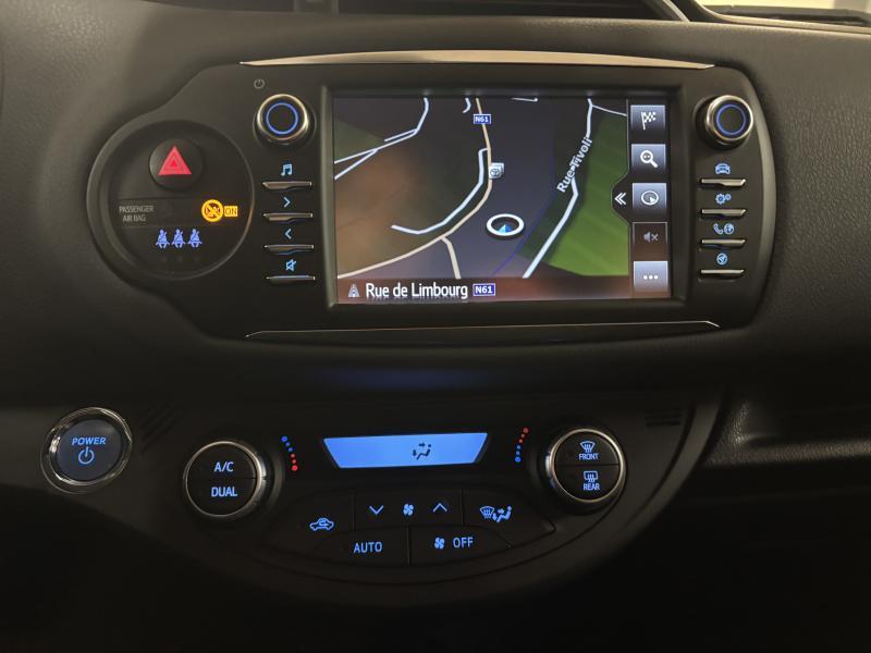 Toyota Yaris 1.5 Hybrid - photo 13