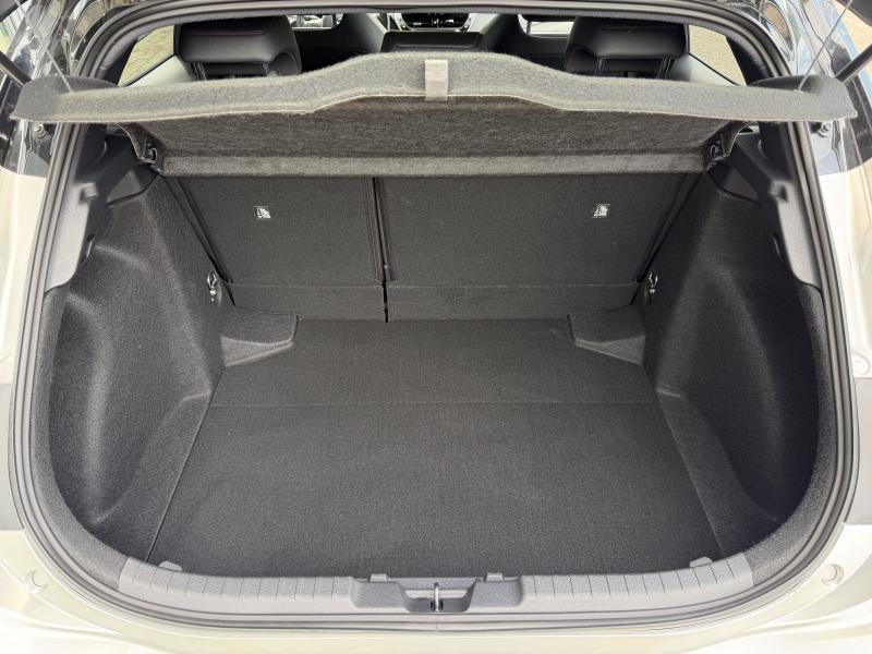 Toyota Corolla 1.8 Hybrid GR SPORT - photo 17