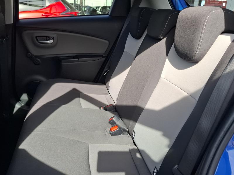 Toyota Yaris 1.5 HYBRID E-CVT COMFORT - photo 12