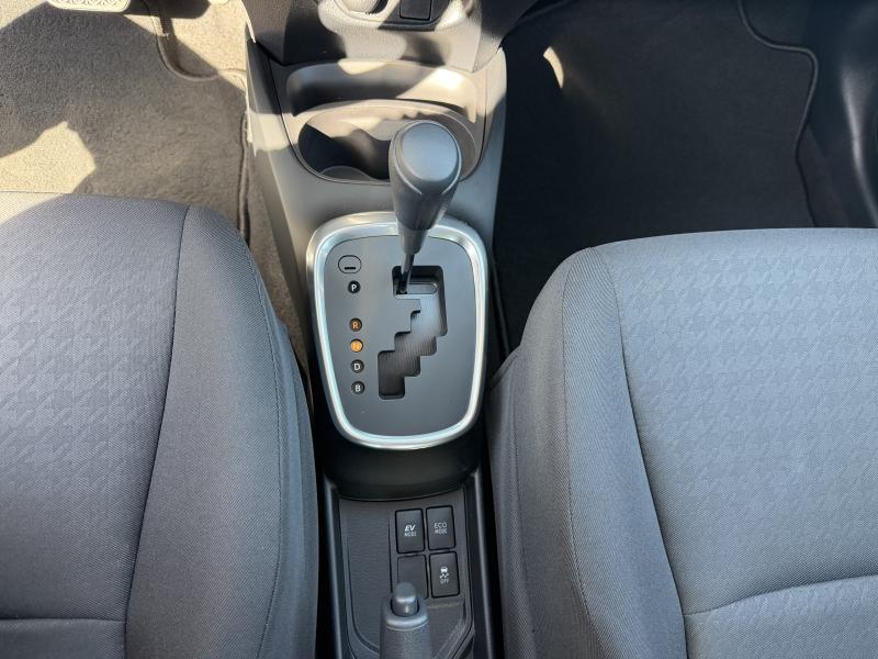 Toyota Yaris 1.5 Hybrid e-CVT ACTIVE - photo 8