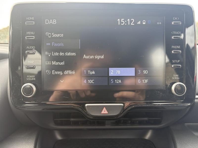 Toyota Yaris 1.5 HYBRID ICONIC - photo 12