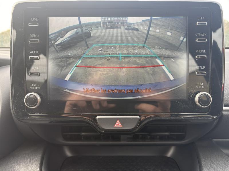 Toyota Yaris 1.5 HYBRID ICONIC - photo 11