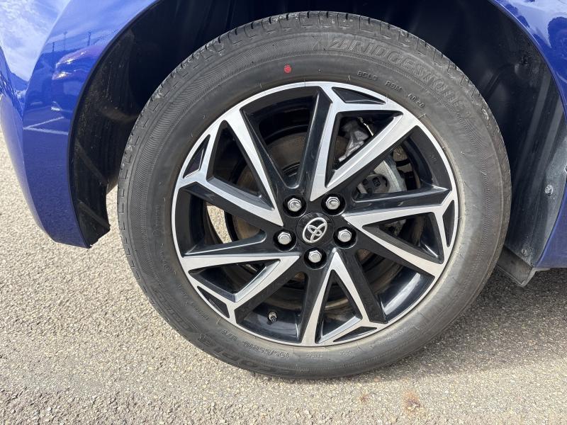 Toyota Yaris 1.5 HYBRID ICONIC - photo 21