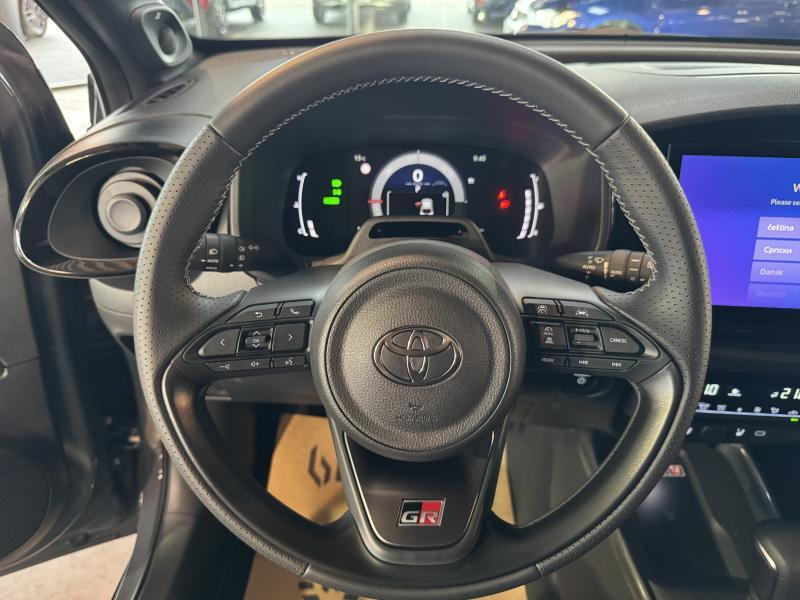 Toyota Aygo X 1.5 HYBRID GR SPORT - photo 9